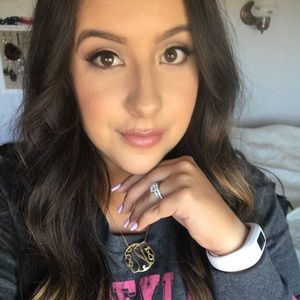 Meet your Posher, Natalie